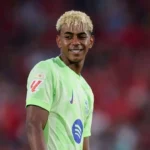 O FC Barcelona começou sua jornada de defesa de título na La Liga com uma vitória convincente sobre o RCD Mallorca, impondo um 3 a 0 no placar final.