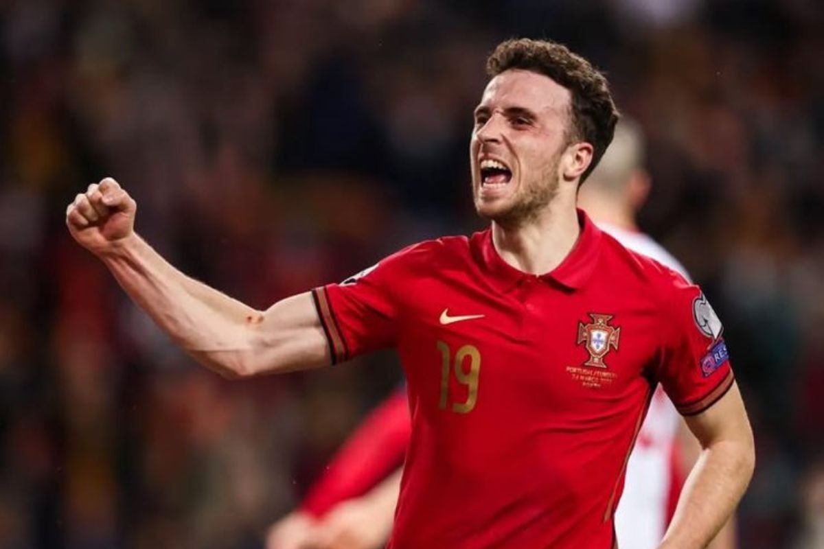 O Chelsea anunciou que irá doar parte da premiação conquistada com o título da Copa do Mundo de Clubes às famílias de Diogo Jota e André Silva.