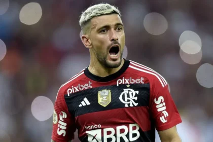 Flamengo 2025: Revelamos os Salários Reais que Vão Te Surpreender!