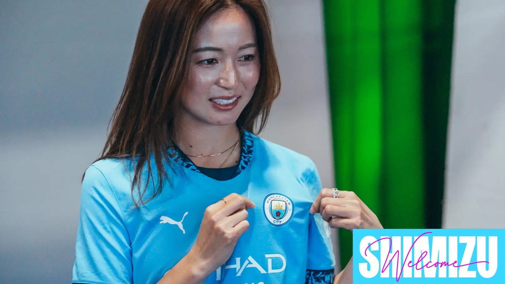 O futebol feminino europeu acaba de ganhar um novo tempero com uma notícia empolgante que agitou os bastidores do Liverpool.